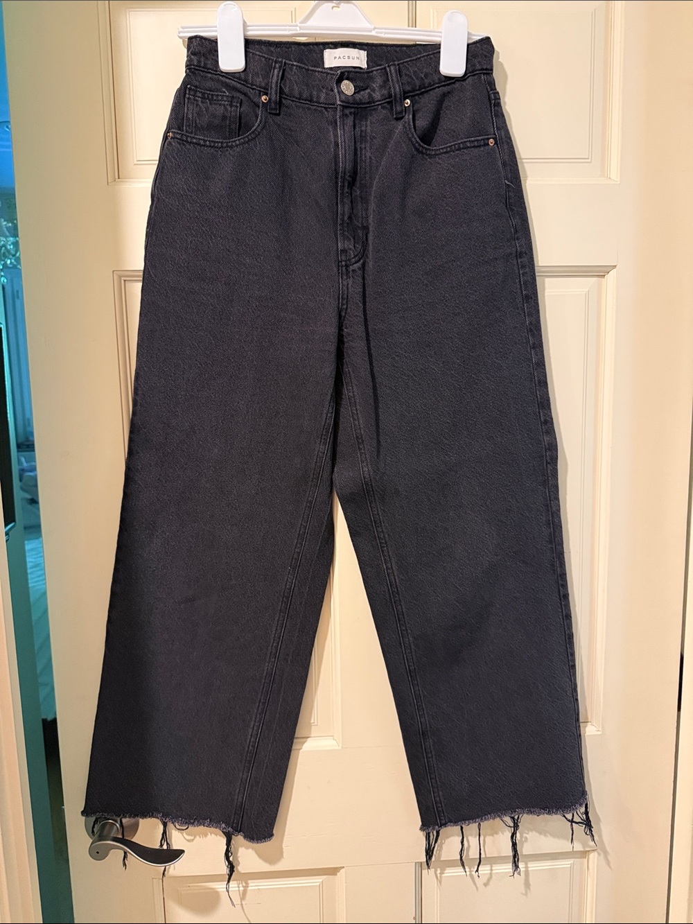 PacSun Women’s Black Relaxed Wide-Leg Jeans with Raw Hem